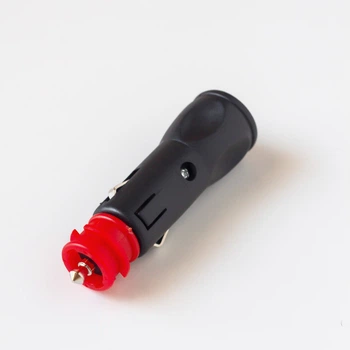 Штекер прикуривателя 12V 24V