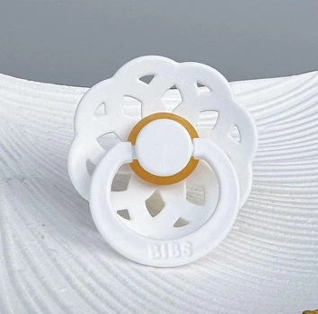 Соска пустушка розмір 1 (0 - 6 міс.) BIBS Boheme Latex Round (кругла) – White