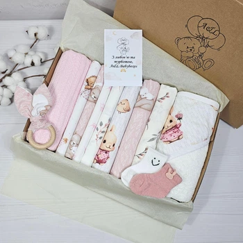 Набор для новорожденного: плед, полотенце, пеленки и грызунок a.l.babybox Сладкие объятия