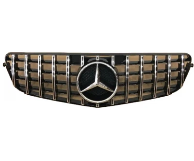 Решітка радіатора Mercedes C-class W204 (204036)