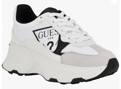 Сникерсы женские Guess, размер 40,5 Белые