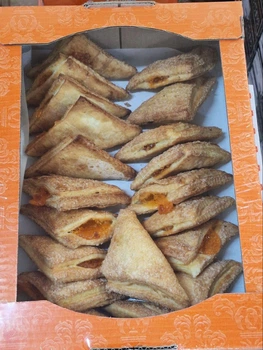 Слойка Кутник з персиком, 1,1 кг/ящ
