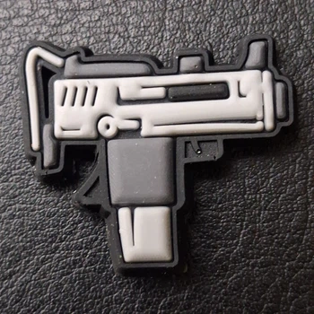 Мини патч ПВХ Uzi