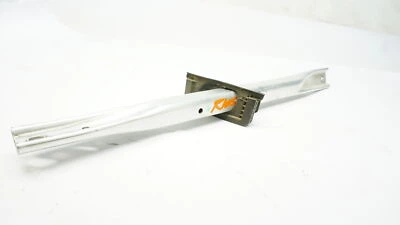 Усилитель передней части кузова VAG (8W0805646B)