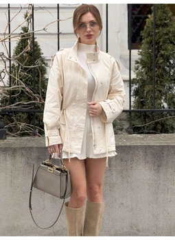 Парка жіноча весняна з накладними кишенями та затяжками на талії Modern Boutique кремовий, S Ку014