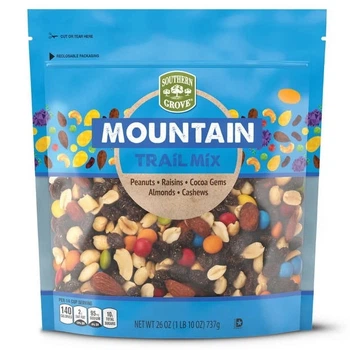 Смесь орехов, изюма и шоколадного драже Southern Grove Mountain Trail Mix 737г