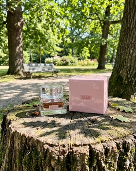 Парфюм Gucci Eau de Parfum II 75 мл женский с чёрной смородиной пионом и мускусом лёгкий фруктово-цветочный аромат