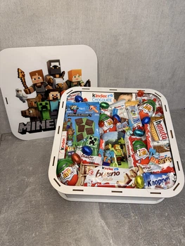 Подарунковий дитячий набір “Minecraft Kinder Box з чашкою” 30×30×10 см