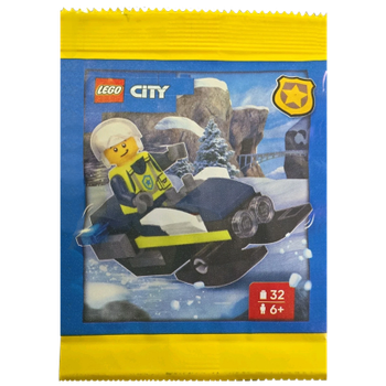 Конструктор Lego Police Officer with Snowmobile Paper Bag City L0002220 cty1967