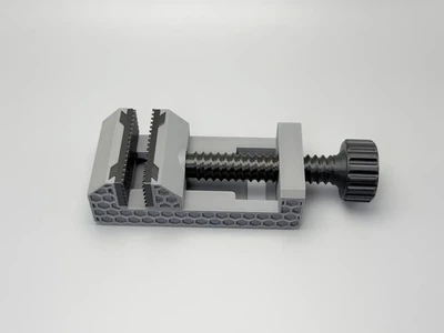 Мини винтовые тиски 55 мм для пайки и DIY / Настольные тиски со сменными губками