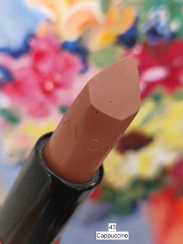 Зволожувальна кремова губна помада «Ультра» Avon, 3.6 г Капучіно / Cappuccino
