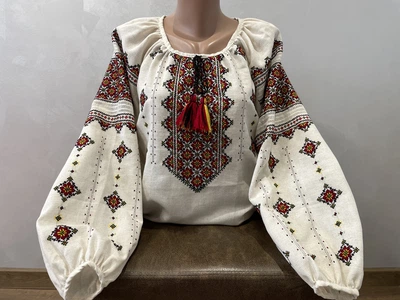 Стильна гуцульська вишиванка на сірому льоні ручної роботи. ж-3198888 . M