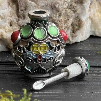 Флакон для аромамасел и парфюма в китайском стиле с ложечкой-аппликатором и декором фэн-шуй