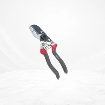 Садовый секатор YATO YT-8802 200 мм для веток до 19 мм