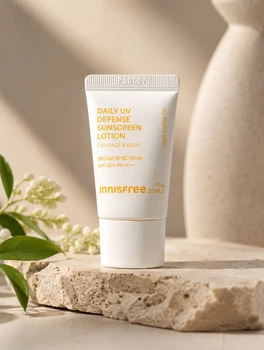 Сонцезахисний лосьйон для обличчя та тіла Innisfree Daily UV Defense Sunscreen