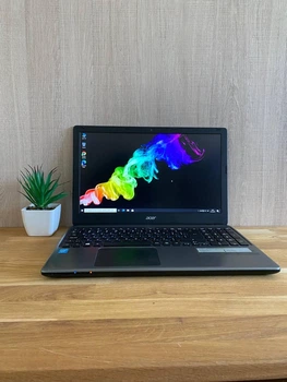 Ноутбук Acer e1-573 15,6 FHD (1920x1080) i7-4500U 8gb Intel hd graphics 4400 (2gb) 128ssd Б/В