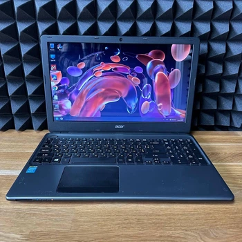 Ноутбук Acer Aspire E1 V5WE2 15.6 i7-4500U 8 GB Intel HD Graphics 4400 SSD 128 GB Б/В