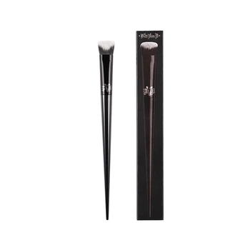 Кисть для консилера KAT VON D Edge Concealer Brush #40