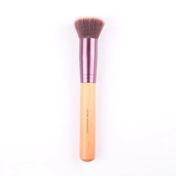 Кисть для тональных основ и пудр INNISFREE Flat Top