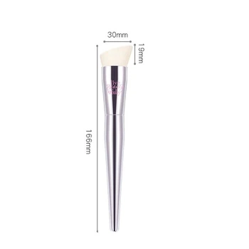 Кисть для тонального крема и коррекции IT Cosmetics Live Beautifully