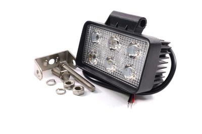 Фара LED прямоугольная 18W, 6 ламп, 110*65 мм, узкий луч.