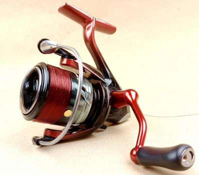 Котушка риболовна HUIDIAO Burning Marks BM2500S Миттєвий Стоп Безінерційна до спінінга ультралайта рибалки фідера поплавкової вудочки хижака щуки окуня карася судака до удочки з Подарунком