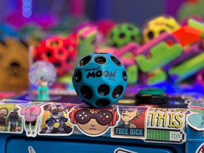 М'ячик-стрибунець Waboba Moon Ball | Синій, у коробці Іграшка для дітей та дорослих