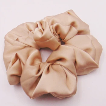 Большая шелковая резинка для волос 12 см бежевая Handmade 335