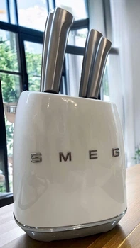 Набір ножів Smeg 7 предметів білий