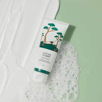 Очищувальна пінка з екстрактом голок сосни ROUND LAB Pine Calming Cica Cleanser 150 мл