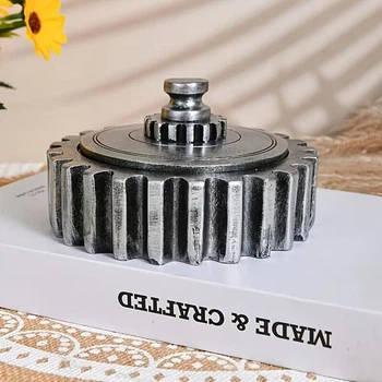 Пепельница с крышкой Шестерня, смола, d 12,5 см, серебряная (3017098)