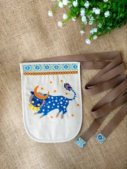 Ладунка (сумка-кишенька, гаман) з вишивкою, авторська (Синій бик М.Примаченко)