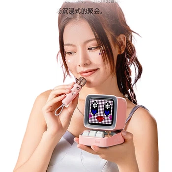 Мини-караоке-колонка Divoom Retro для компьютера с Bluetooth Pixel, микрофоном и дисплеем текста песен — первоклассный подарочный набор на день рождения для девушки.