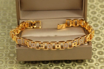 Браслет Xuping Jewelry хрупкий союз 17 см 9 мм золотистый