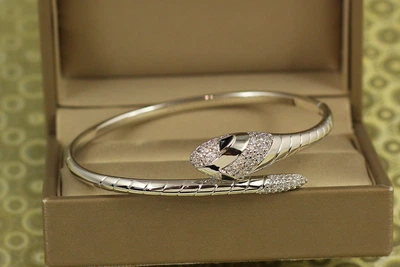 Браслет бенгл Xuping Jewelry Змія Нага 57 мм на руку від 16 см до 18 см сріблястий