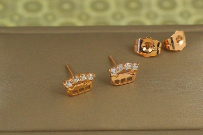 Серьги гвоздики Xuping Jewelry Квин 7 мм золотистые