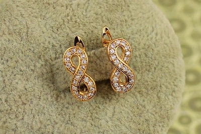 Серьги Xuping Jewelry Восьмерки 1,4 см золотистые