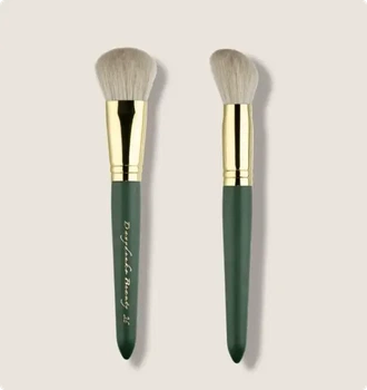 Кисточка для тонального крема, кремовой и сухой коррекции Davydenko Beauty, 26
