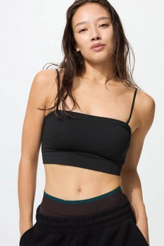 Топ с уплотнённой чашкой Uniqlo 44(M) Черный (148600)