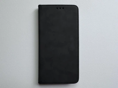 Защитный чехол-книжка K'try для Apple iPhone 16 Pro Max черный, из матовой искусственной кожи со слотами для карт