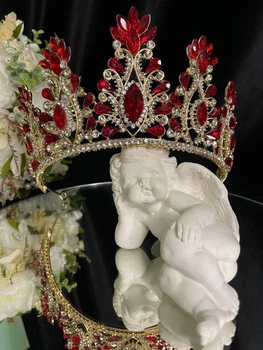 Діадема на петлях з камінням Swarovski Золотиста 17х9.5 см Красива корона з бордовими каменями
