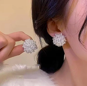 Женские сережки "Гроздья" jewelry Белые