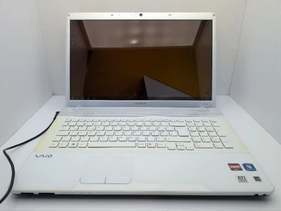 Ноутбук Sony VPC EF4E1E/AMD Athlon ll 4GB-DDR3/HDD-320Gb/Intel HD Graphics/17.3" HD+ Б/В