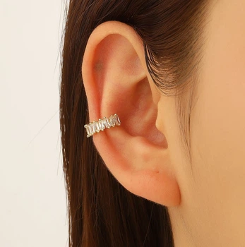 Кафф с камушками Fashion Jewerly сережки без прокола клипса на ухо моносерьга золотистый цвет, 1 шт (SVS)