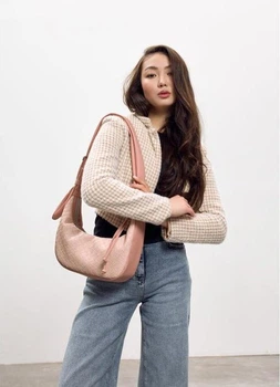 Жіноча міні сумка хобо з екошкіри компактна міська Sambag HOBO Mini пудра 62297