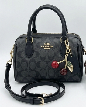 Жіноча чорна сумка Coach Micro Bennett Satchel in Signature Canvas з брелоком «Вишеньки». сумка коач з фірмовим візерунком C