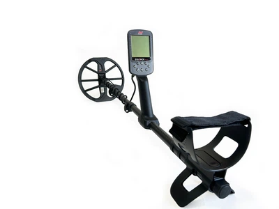 Металошукач Minelab Equinox 700