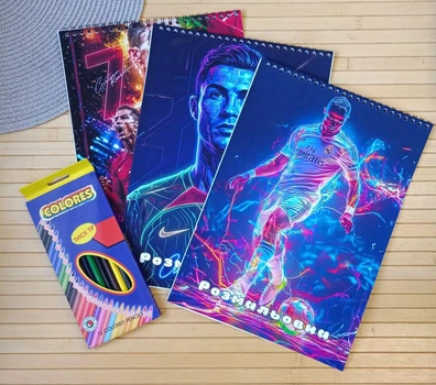 Раскраска Криштиану Роналду Cristiano Ronaldo А4 набор 3 шт + карандаши (29937)
