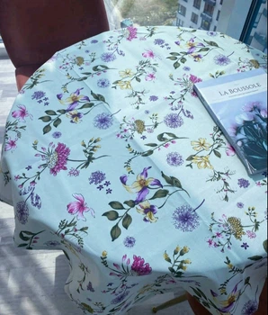 Скатертина водо і жиро відштовхуюча з тефлоновим покриттям 110*150, квіти на блакитному