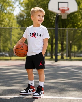 Костюм на мальчика JORDAN (футболка+шорты) 134-140 см бело-черный
